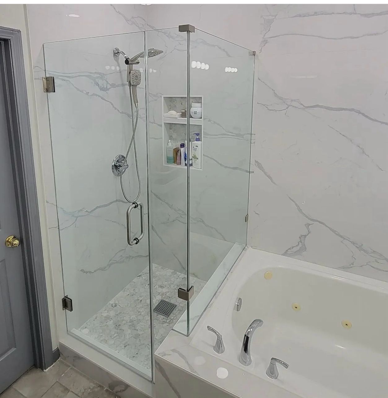 L-shape frameless shower door Miami Beach